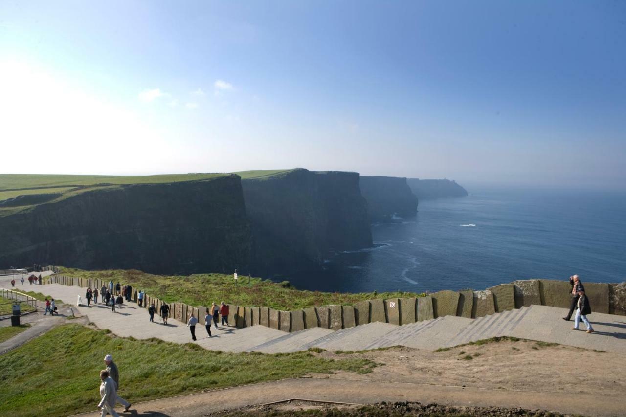 Fiddle + Bow Hotel Doolin Buitenkant foto